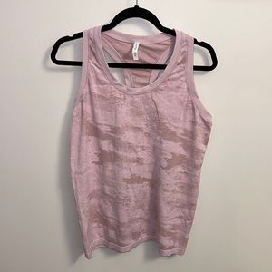 Athleta Momentum Racerback Tank Top Pink Camo